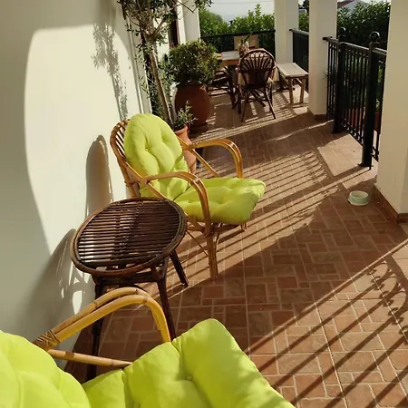 Nicolas Traditional House Istrios