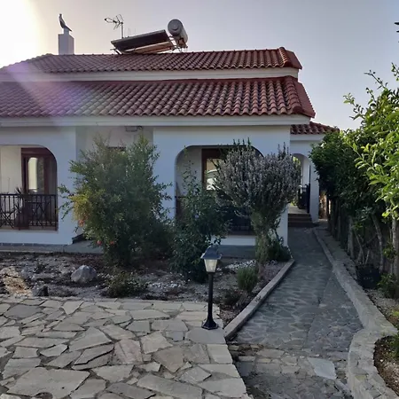 Nicolas Traditional House Βίλα
