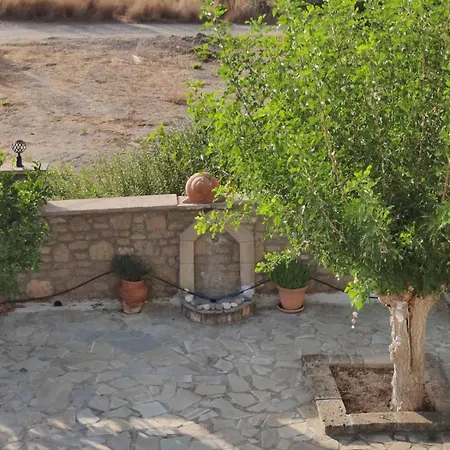 Nicolas Traditional House Villa *