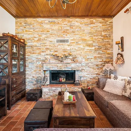 Nicolas Traditional House
