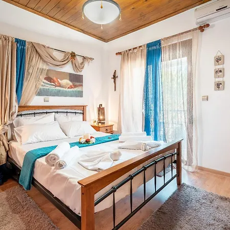 Βίλα Nicolas Traditional House Istrios