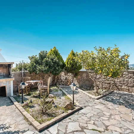 Nicolas Traditional House Villa Istrios