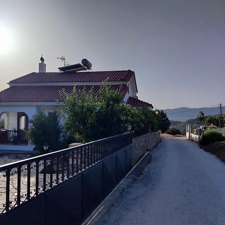 Nicolas Traditional House