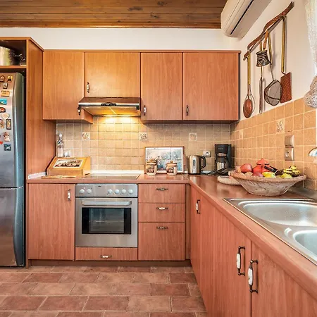 Nicolas Traditional House